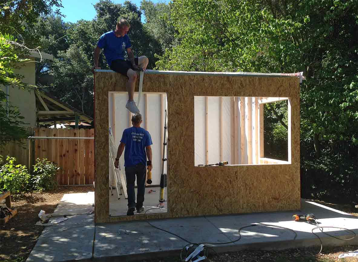 Working In Peace With An Off-Grid Office Shed