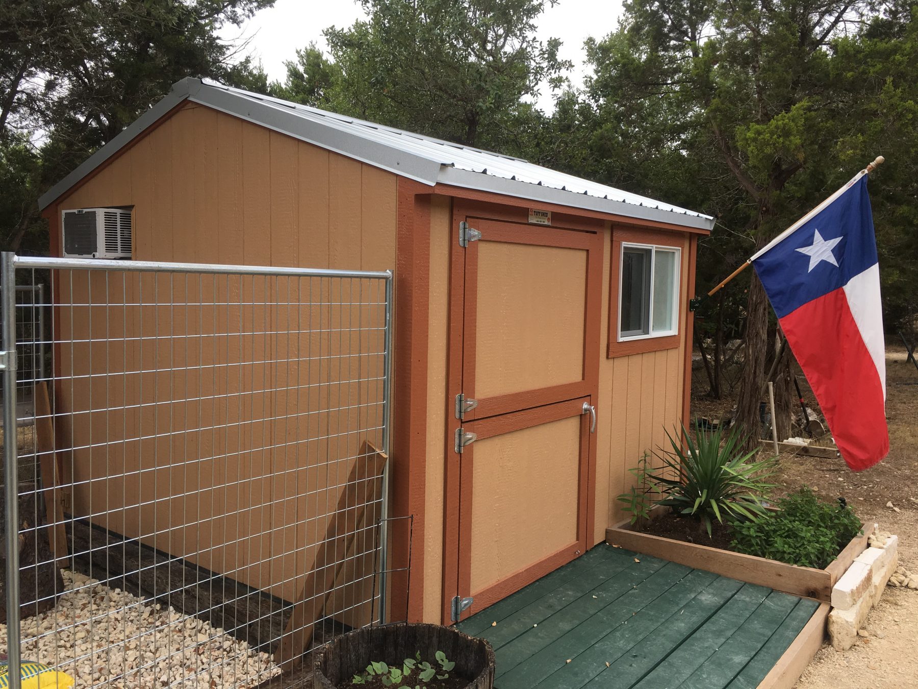 tuff shed dog house