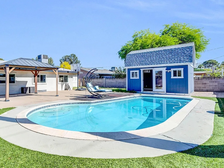 Tuff Shed premier pro barn and pool